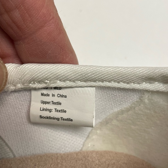 Jumping Beans®
Walnut / White Toddler Girls'
Ballet Flats Size 7T - Picture 6 of 9